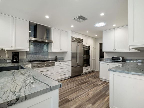 2nd image of 314 Forest Hills Dr