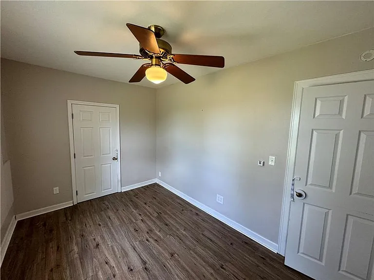 1843 N Janice Ave — Photo 13
