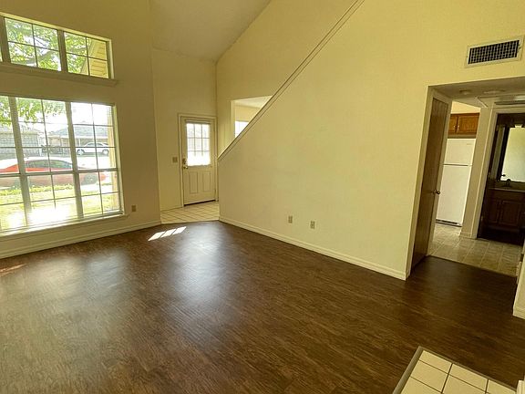 3rd image of 4705 Eldorado Dr Suite C