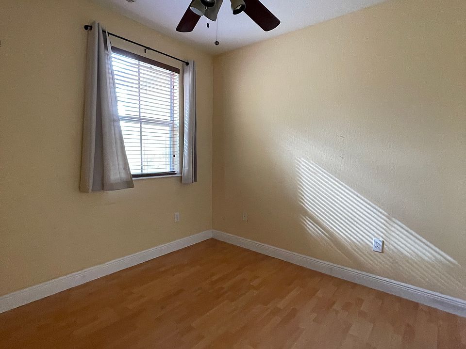 2nd image of 11701 SW 137th Pl