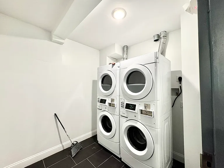 4077 Lancaster Ave #311-R — Photo 31