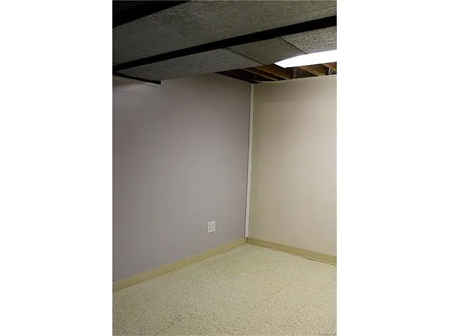 Building Photo - 4214 Angeline Dr