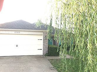 2nd image of 2305 S 12th Pl