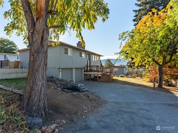 1722 8th Street NE, East Wenatchee, WA 98802