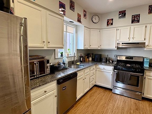 4th image of 81 Mapleton St #1