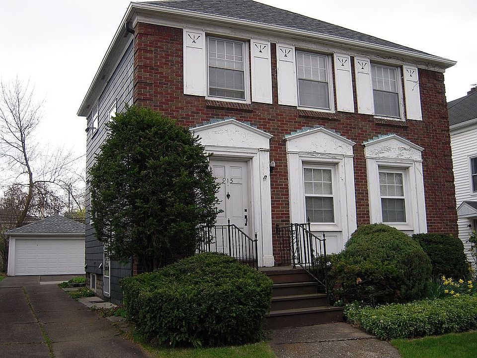 1st image of 915 Amherst St