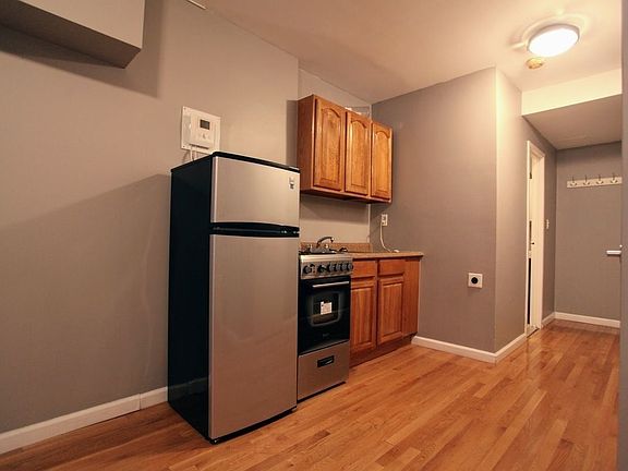 3rd image of 259 Elizabeth St #Bc