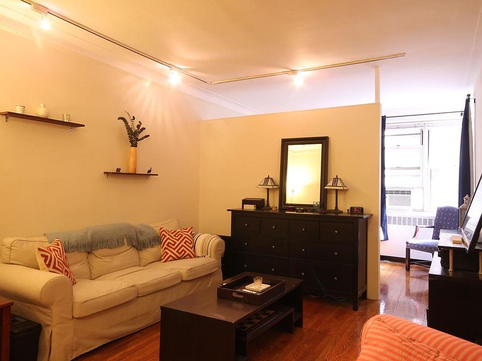 1st image of 300 W 53rd St APT 2M