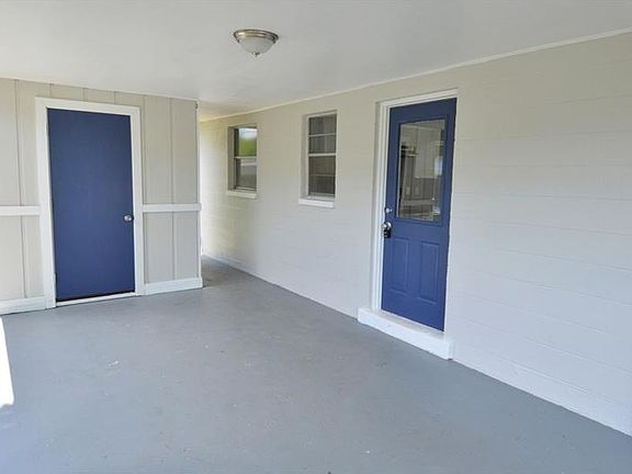 4th image of 4140 35th Ave N