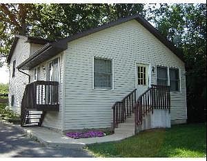 1st image of 825 Southmoor St