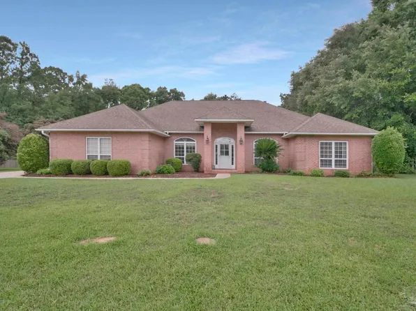 3038 Eagle Point Dr, Pace, FL 32571