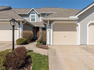 2459 Wrens Dr S, Stow, OH 44224