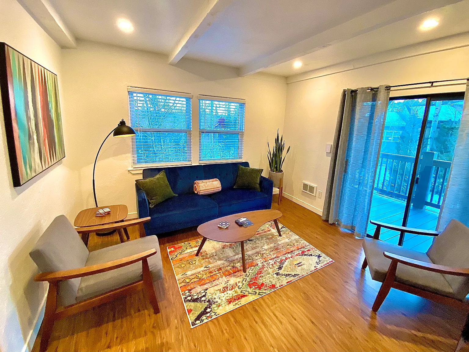 2 bed, 552 sqft, $4,500 — Photo 3