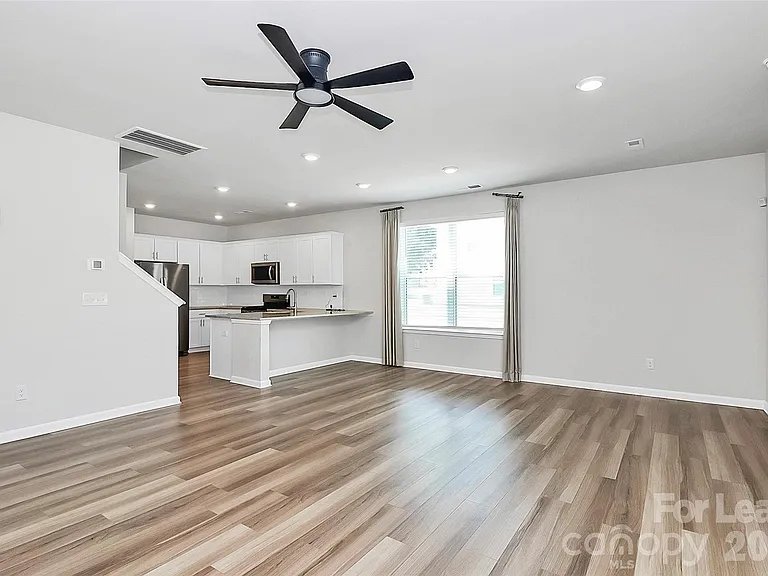 720 Herlong Ave — Photo 16