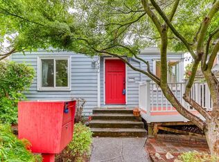 4040 35th Ave SW, Seattle, WA 98126