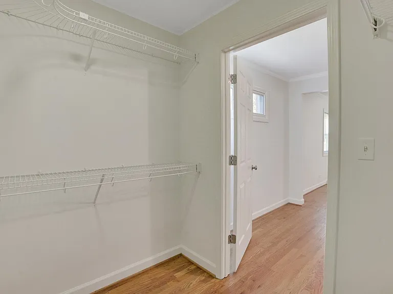 121 Marshdale Ave SW — Photo 18