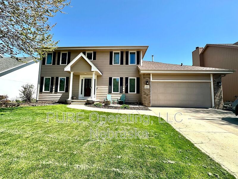1st image of 4909 N 142nd St