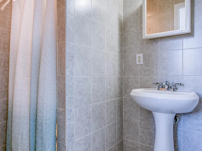 109 E River Rd #109A — Photo 22