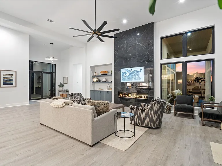 235 Canyon Turn Trl — Photo 6