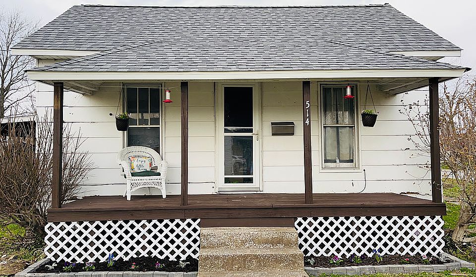 1st image of 514 E Ashley St
