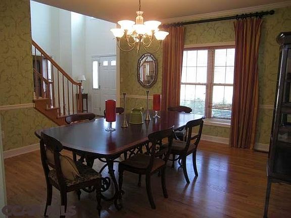 4th image of 2356 Sagamore Dr