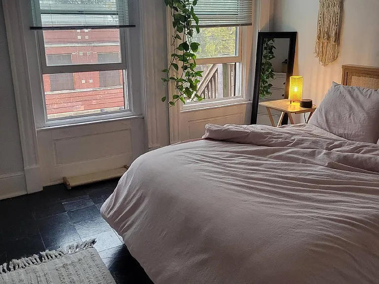 219 W Hill St #2 — Photo 2