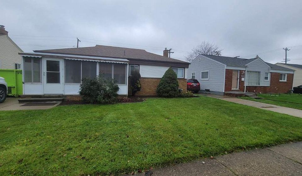 1st image of 15030 Petrie St