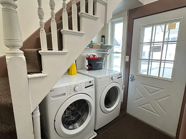 17 Maple St #B — Photo 10