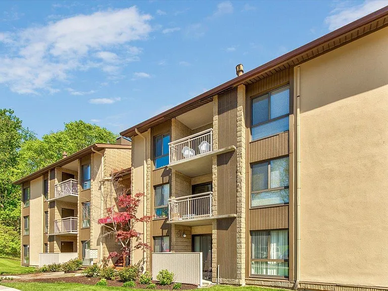 5915 Tamar Dr #12 — Photo 3