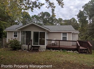 682 E Ocean Rd, Holly Ridge, NC 28445