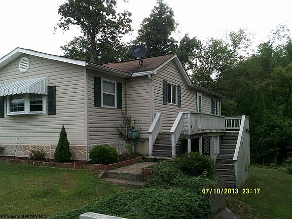 2nd image of 141 Bridgewater Dr