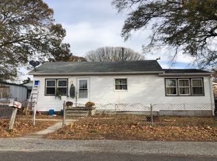 227 E Bates Ave, Villas, NJ 08251