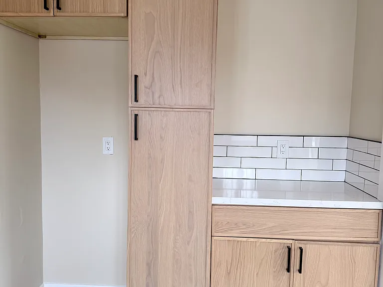 119 N Chester Ave #1/2 — Photo 6