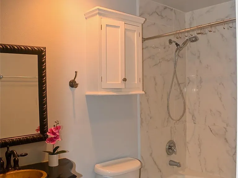 5254 N Braeswood Blvd — Photo 36