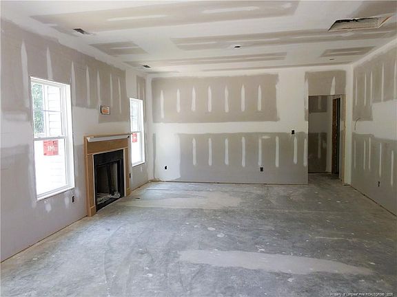 5th image of 4824 Danastas Avenue