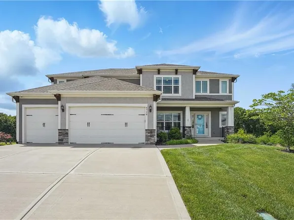 6718 NW 105th St, Kansas City, MO 64154