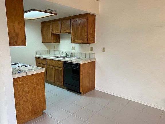 5th image of 19234 Cottonwood Dr