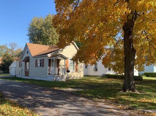 836 E Seminary Ave, Hoopeston, IL 60942