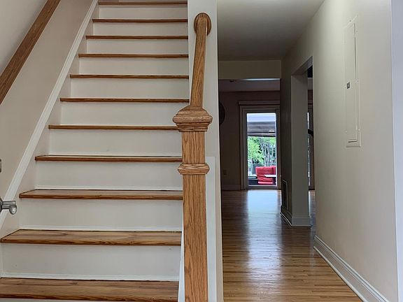 4th image of 1 E Hayestown Rd Unit 28