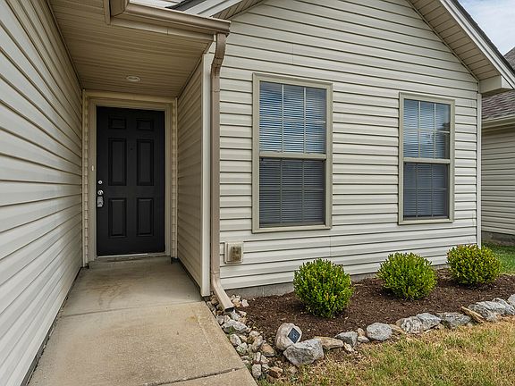 3rd image of 2029 Polk Ln