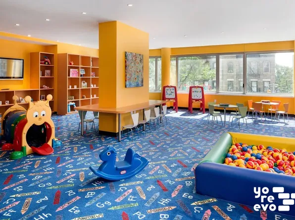 333 East 91st Street image 14 of 19