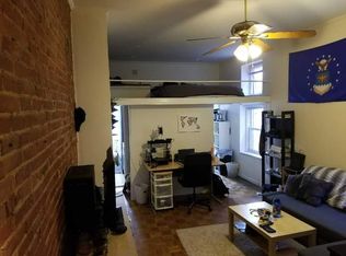 428 N 33rd St #2R, Philadelphia, PA 19104