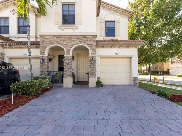 9860 NW 88th St, Doral, FL 33178