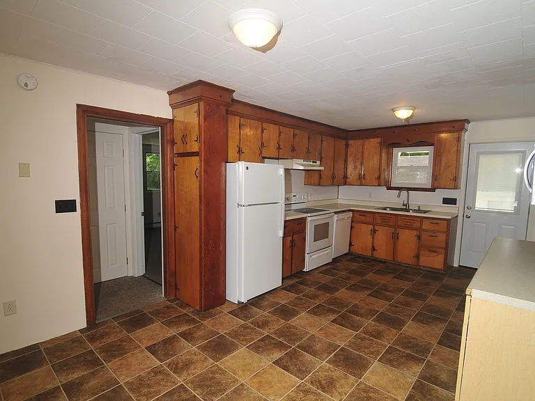 38 McMullen Rd #38 — Photo 3