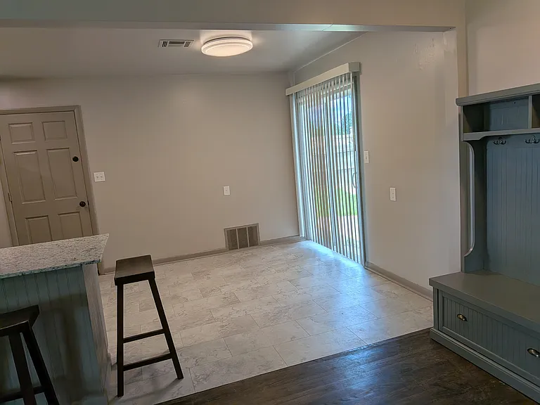 5121 S Madison Ave — Photo 8
