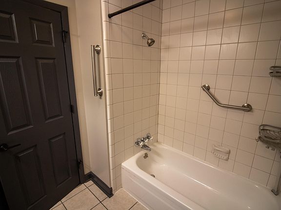 5th image of 4333 Moomaw Ave NW