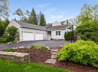 47 Country Club Ln, East Granby, CT 06026