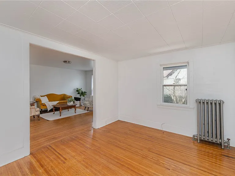 54 Sanford St #A — Photo 8