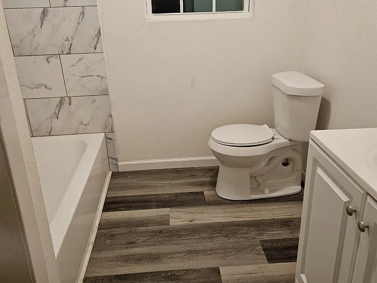 1210 Knight St #116 — Photo 3