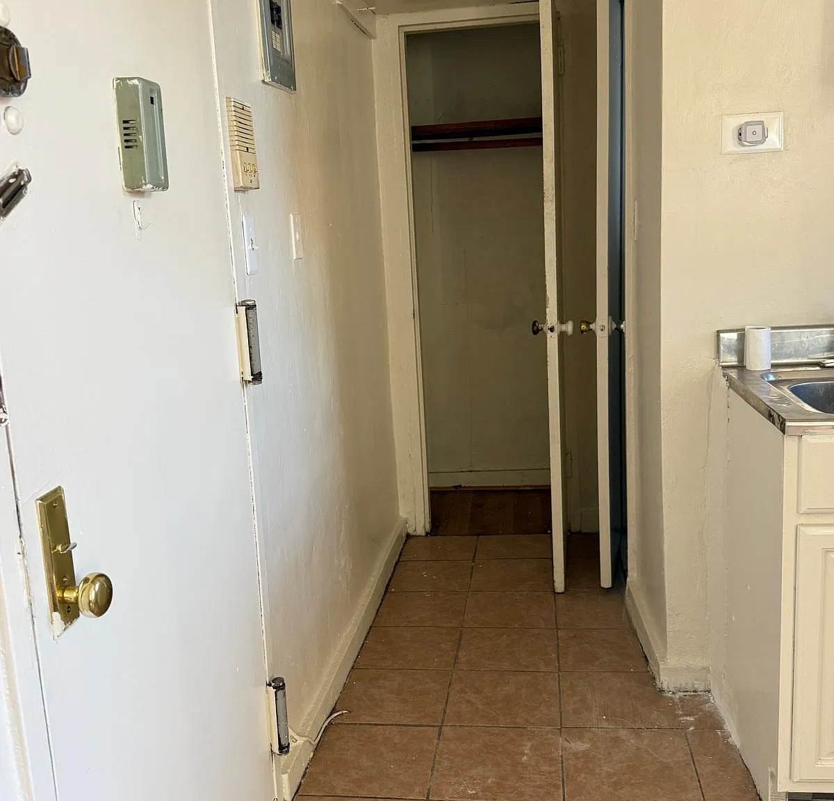 465 Lenox Avenue — Photo 4